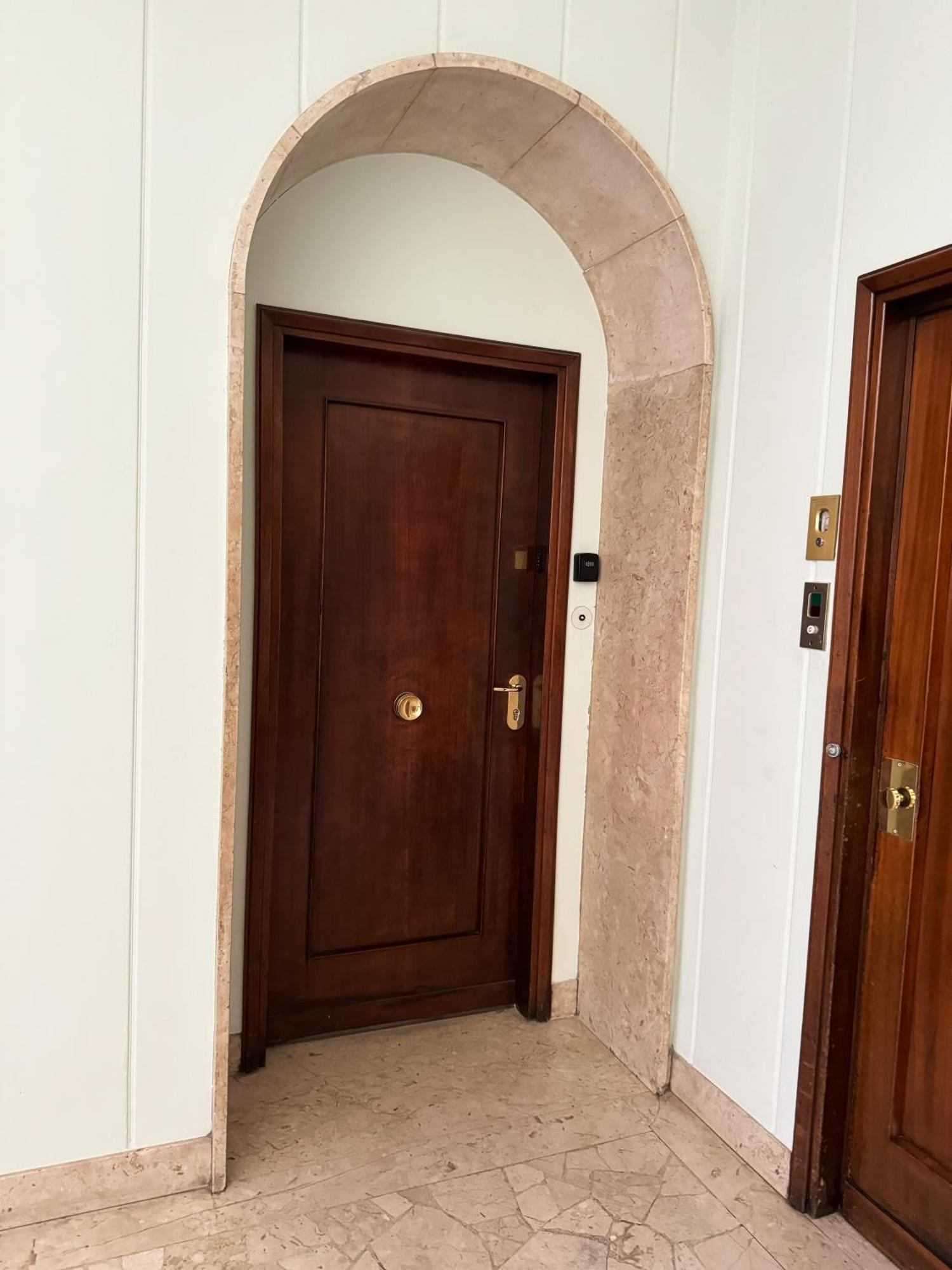 Gohost - City Hideaway A Few Minutes From Milano Centrale Buitenkant foto